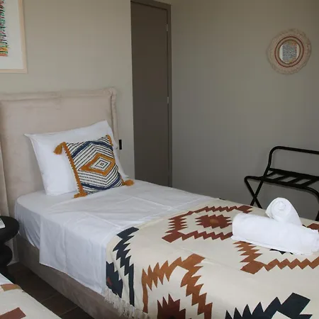 Liotopos * ليكسوري